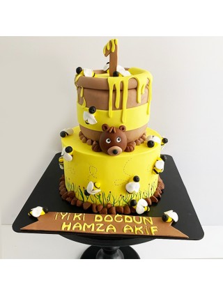 Ayı ve Arılı Konsept Pasta
