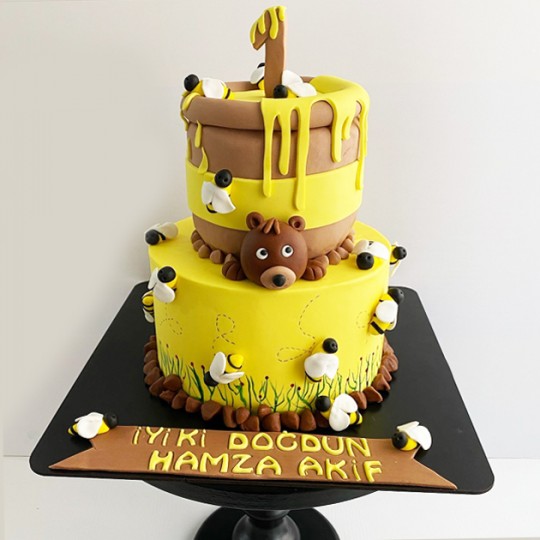 Ayı ve Arılı Konsept Pasta