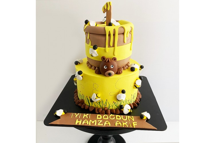 Ayı ve Arılı Konsept Pasta